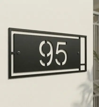 Frame — peça personalizada em aço MadeBlack